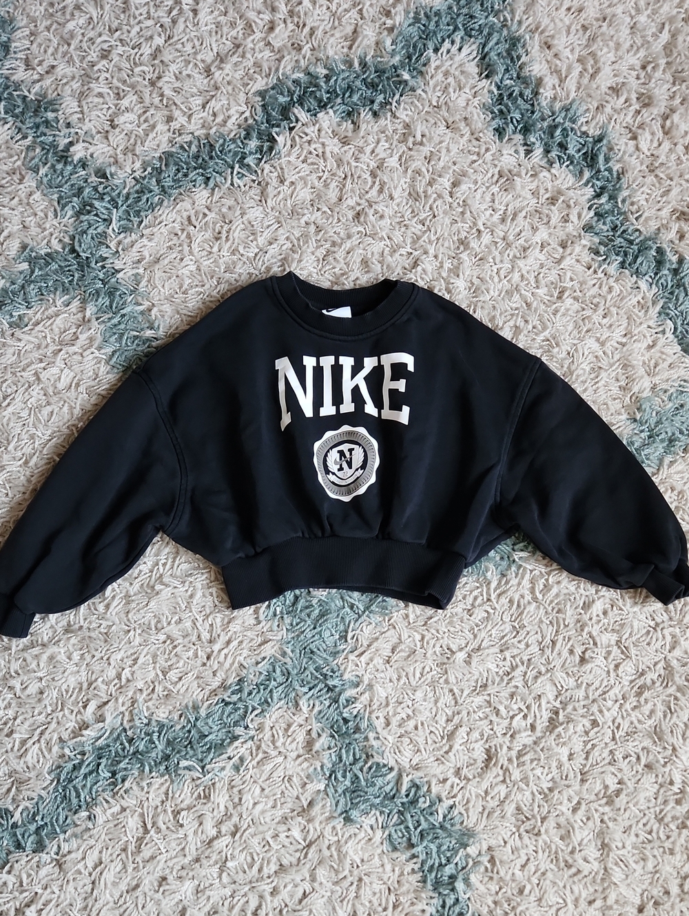 Nike Girls' Sportswear Club Fleece French Terry Crewneck Sweater GUC